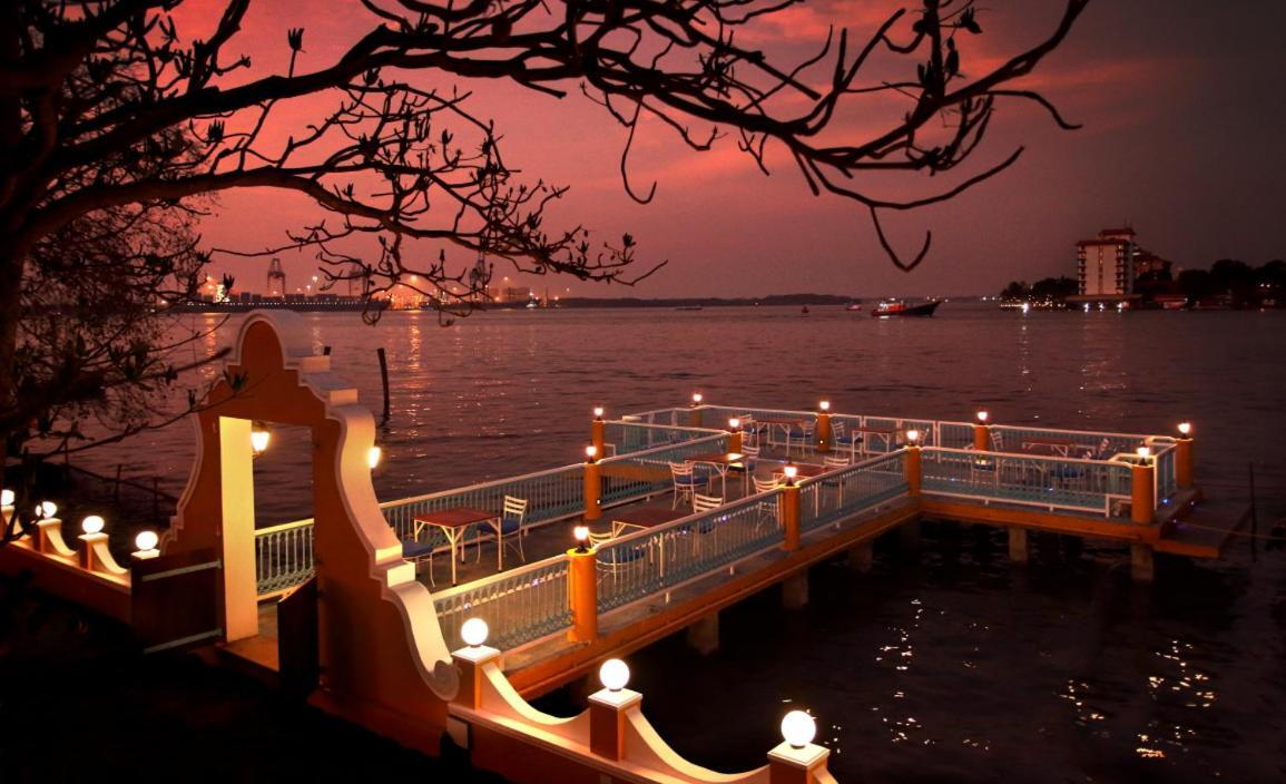 Bloom Boutique Waterfront Fort Kochi Luaran gambar